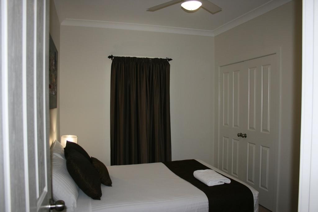 Noah'S Mid City Motor Inn Muswellbrook Szoba fotó