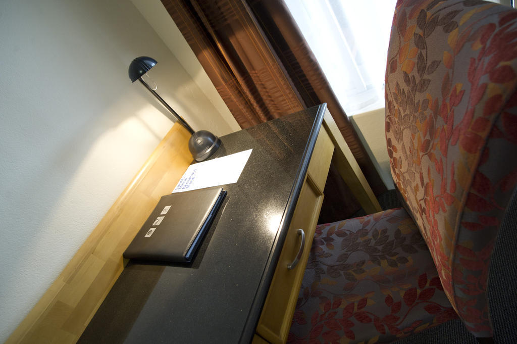 Noah'S Mid City Motor Inn Muswellbrook Szoba fotó
